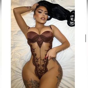 Fashion nova call the shots lace teddy - NET NEVER WORN